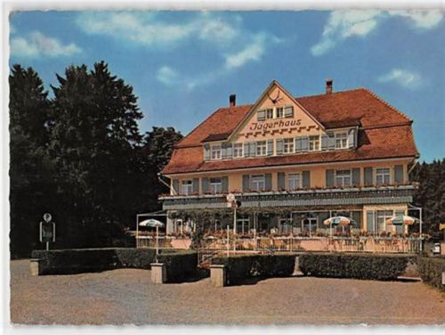 Friedrichshafen-Seemoos. Gasthof und Pension Jägerhaus gelaufen. Gute Erhaltung.