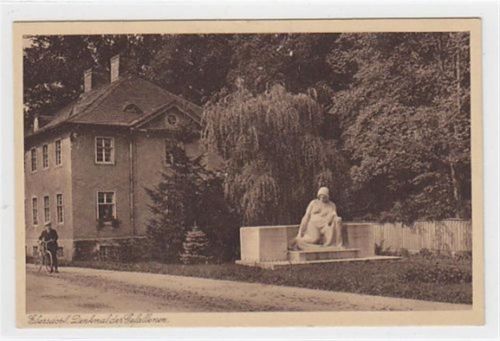 Ebersdorf. Denkmal der Gefallenen ungelaufen Gute Erhaltung.
