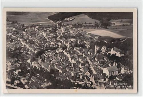 Leutkirch Leutkirch vom Flugzeug aus gelaufen. Leichter Stempeldurchdruck, kleiner Knick unten links und rechts, sonst gut erhalten