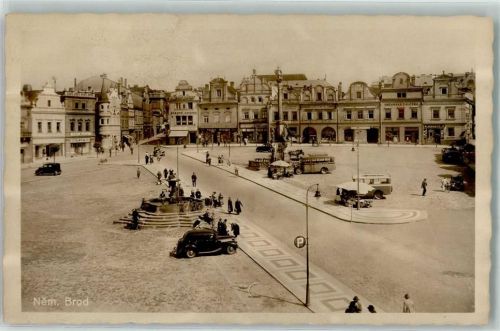 Havlickuv Brod Platz Brunnen Fahrrad Auto Omnibus Säule