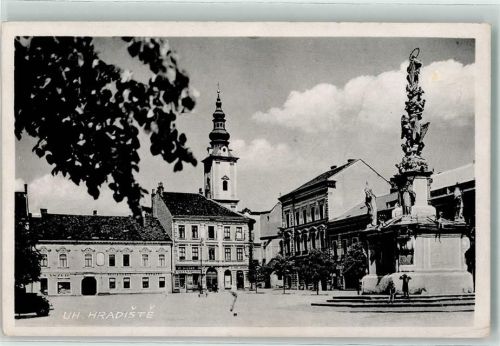 Uherské Hradiste Platz Kirche Denkmal Kinder Geschäfte