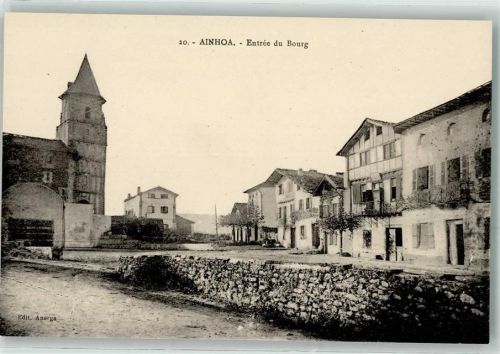 Ainhoa Entree du Bourg