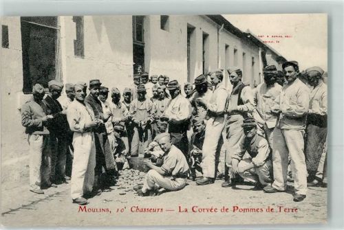 Moulins 10. Chasseurs la Corvee de Pommes de Terre Uniform