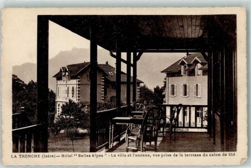 38700 La Tronche Gebrauchsspuren Hotel Belles Alpes la Ville l`annexe vue prise de la trrasse du salon de the