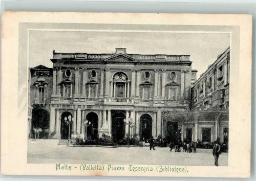 Valletta Piazza Tesoreria Biblothek