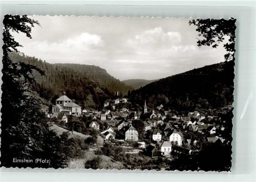 Elmstein mit Kath. Kirche Herz Mariä und Ev. Kirche Elmsteiner Tal