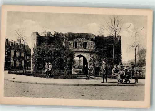 Douai Uniform Arasser Tor
