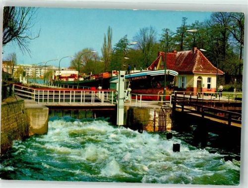 Spandau Spandauer Schleuse Frachtkahn Burmester