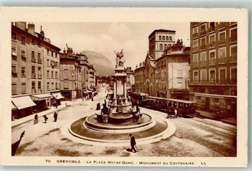 38000 Grenoble - Denkmal Centenaire Straßenbahn Cafe