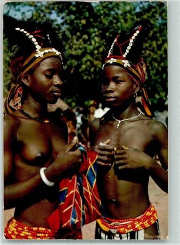 1971 Petites Danseuses Africaines