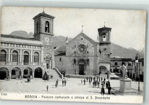 Norcia Denkmal Kirche S. Benedetto Rathaus