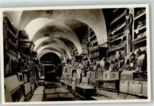 Palermo Denkmal Katakomben Totenköpfe