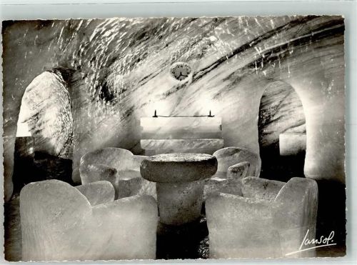 Chamonix-Mont-Blanc Grotte de la Mer de Glace Das Esszimmer
