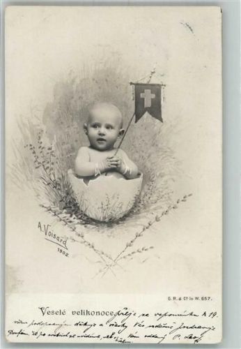 Ostern Baby in einer Eierhälfte Fotograf Alberrt Voisard 1902