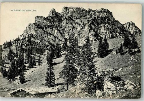 Wendelsteinalm mit Wendelsteingipfel