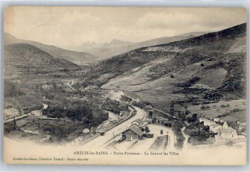 els Banys d'Arles Bahnhof, Villen