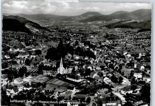 Zell Fliegeraufnahme, Ortsansicht, Kirche