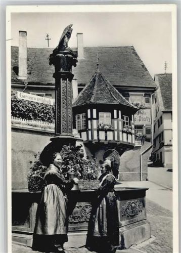 Pfullendorf Brunnen Tracht Notopfer