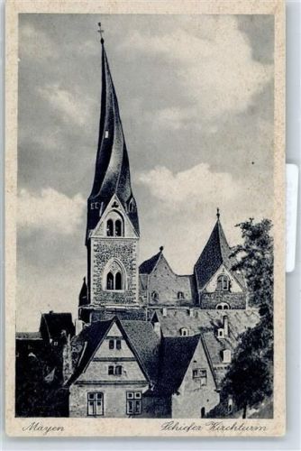 Mayen Kirche Schiefer Kirchturm