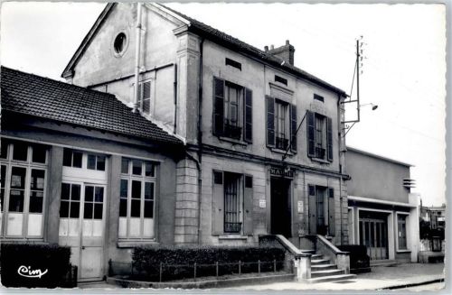 Esbly Rathaus Rue Melle poulet