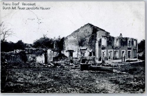 Vaucourt 1915 Durch Artillerie-Feuer zerstörte Häuser