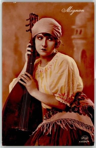 Frau mit Mandoline