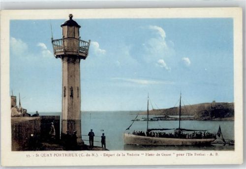 Saint-Quay-Portrieux Leuchtturm Schiff Mole