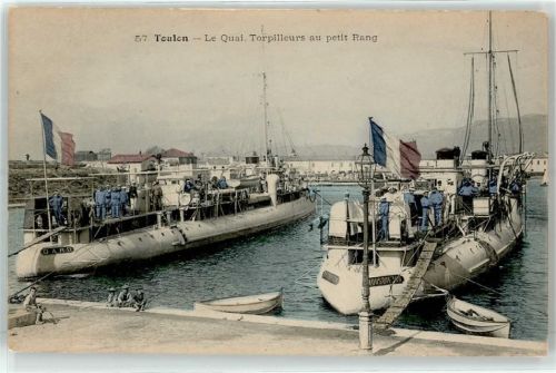 Toulon Le Quai Torpilleurs au petit Rang