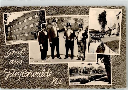 Finsterwalde Märchenhaus Gruppenbild Sänger Am Mahnmal Schloss