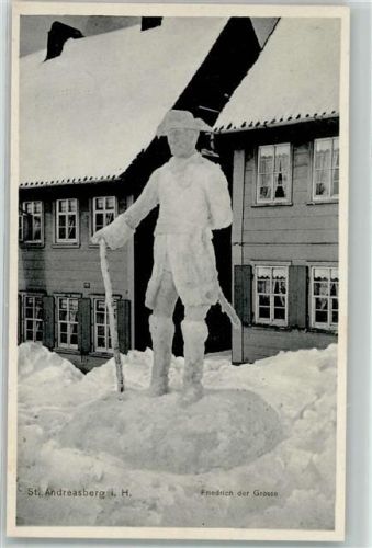 Schneeskulptur