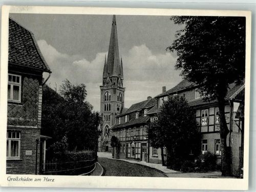 Grossrhüden Dorfstraße mit Kirche St. Martini