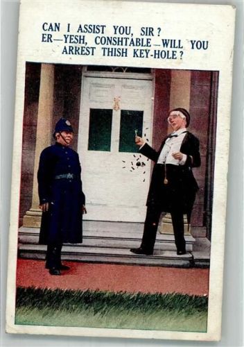 1924 Englischer Polizist mit Mann der das Schlüsslelloch nicht findet