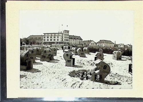 Duhnen Foto montiert auf Karton Strand mit Strand-Hotel Fotograf Otto Schulze