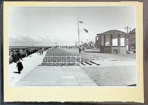 Duhnen Foto montiert auf Karton Promenade und Musikpavillon Fotograf Otto Schulze