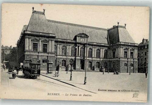 Rennes Justizgebäude Straßenbahn