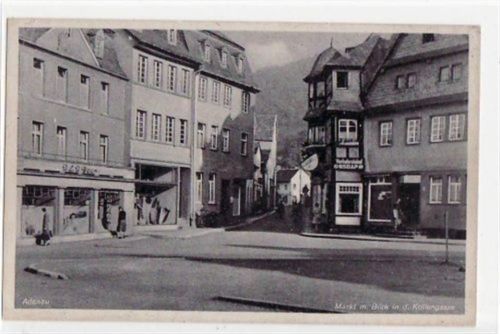 Adenau mit Markt und Blick in die Kollengasse ungelaufen kleiner Knick unten links, leicht fleckig, sonst gut erhalten