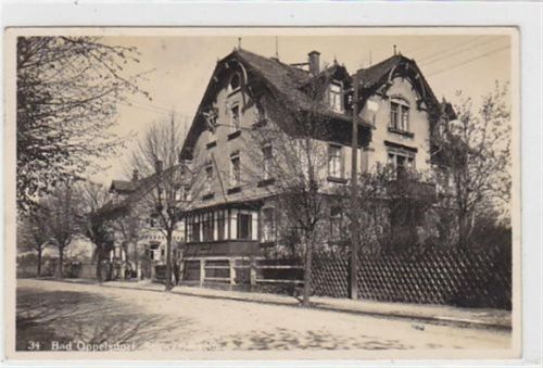 Schwesterheim in Bad Oppelsdorf - Opolno Zdrój / Kreis Görlitz - Zgorzelec gelaufen 1935. Rückseite leicht fleckig, sonst gut erhalten