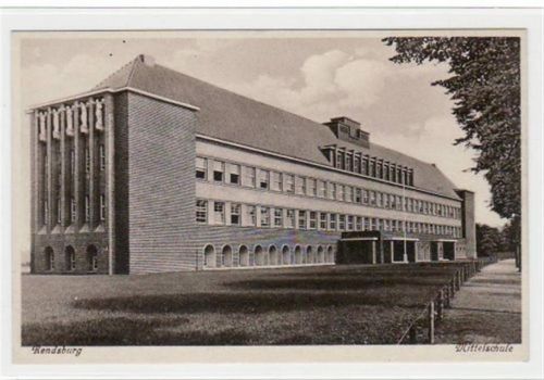 Rendsburg mit Blick auf die Mittelschule ungelaufen kleiner Knick unten links, sonst gut erhalten