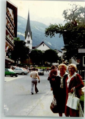 Finkenberg Kirche Oldtimer