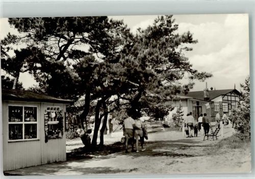 Dierhagen Ladenstraße am Strand