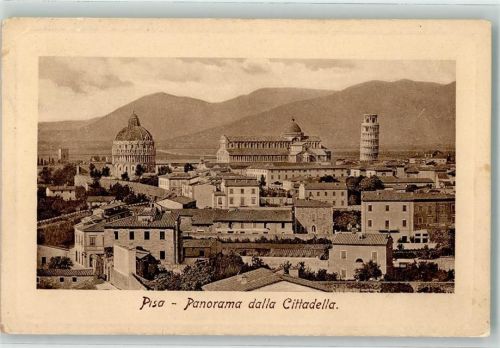 Pisa Schiefer Trum