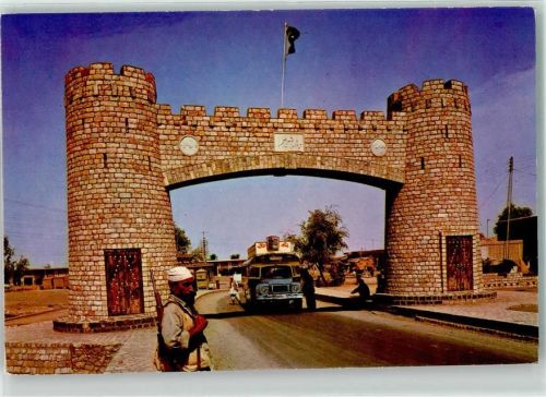 Peschawar Khyber Pass Grenze LKW Tracht