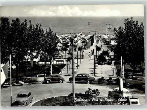 Rimini 1964 Schwimmbad Auto Oldtimer Motorrad