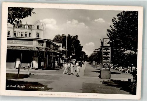 Bassin Promenade Litfaßsäule