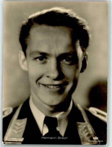 A 3101/3 Schauspieler Hermann Braun als Luftwaffenoffizier