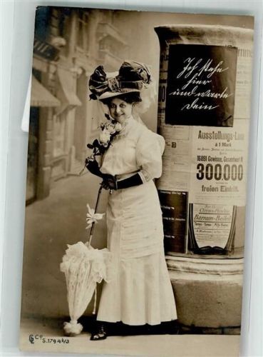 1908 Mode Hutmode Frau mit Sonnenschirm + Litfaßsäule Fotoverlag GL + Co
