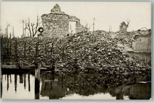 Eine völlig zerstörte Wassermühle WK I