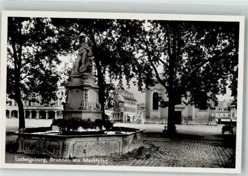 Ludwigsburg Marktplatz Denkmal Brunnen