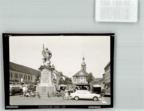 Rastatt Bernhardusbrunnen mit Alexanderkirche Marktszene Foto Original aus Archiv eines Ansichtskartenverlags Ort handschriftlich
