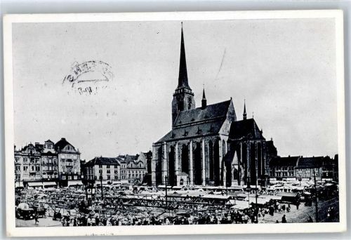 Plzen Marktszene mit Bartolomäuskirche